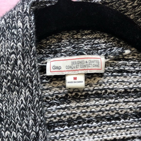Gap Cardigan - Picture 4 of 5